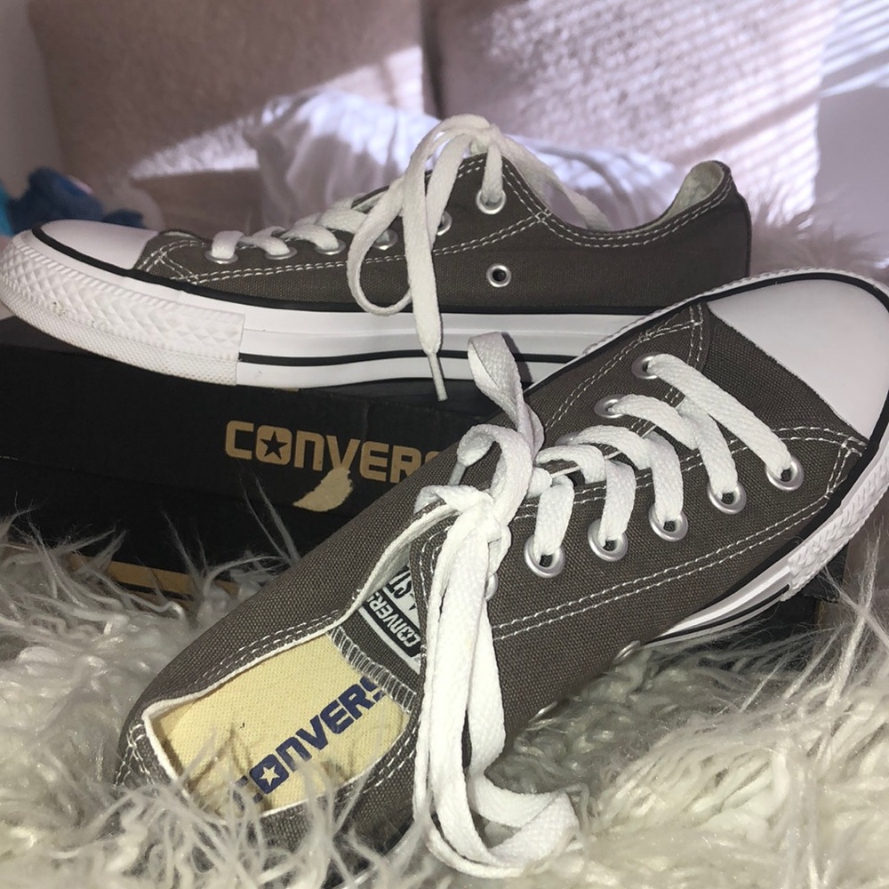 Never worn Grey Converses
